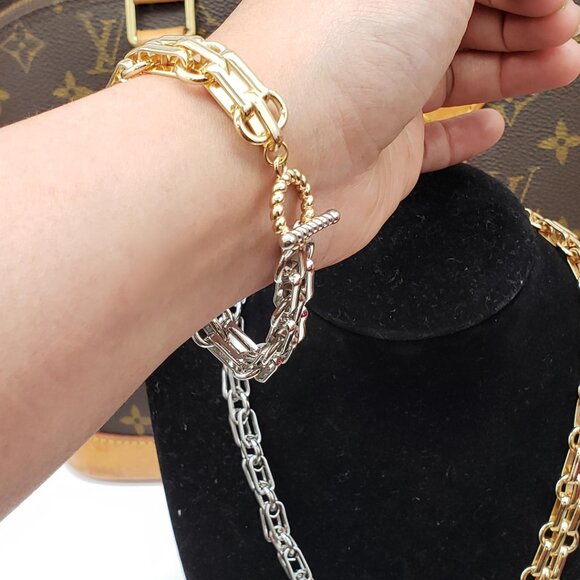 2 Tone Silver and Gold Plated Necklace and Bracelet - Picture 11 of 16